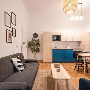  Apartment A20- Bp Modern Boutique