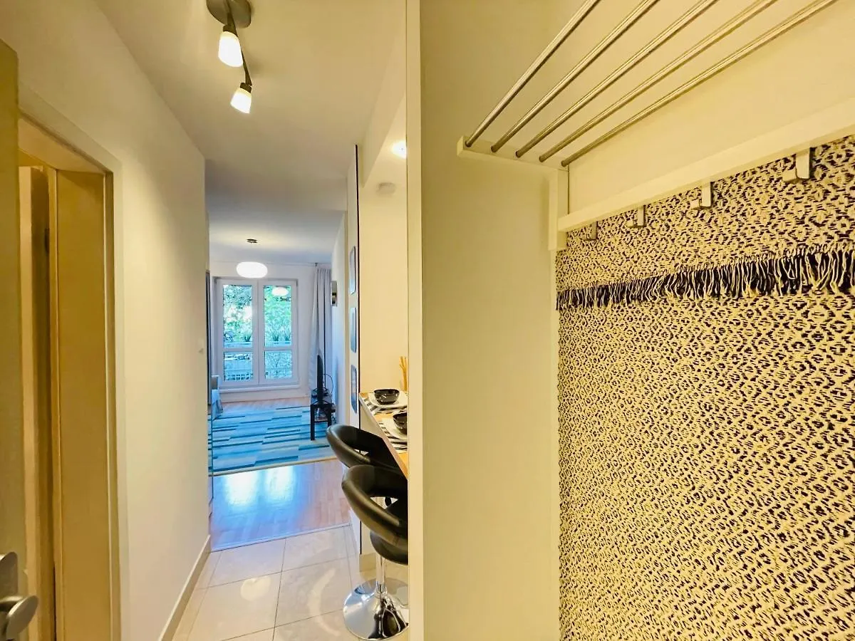Peony Hollo Apartment - Free Garage Under The House Βουδαπέστη
