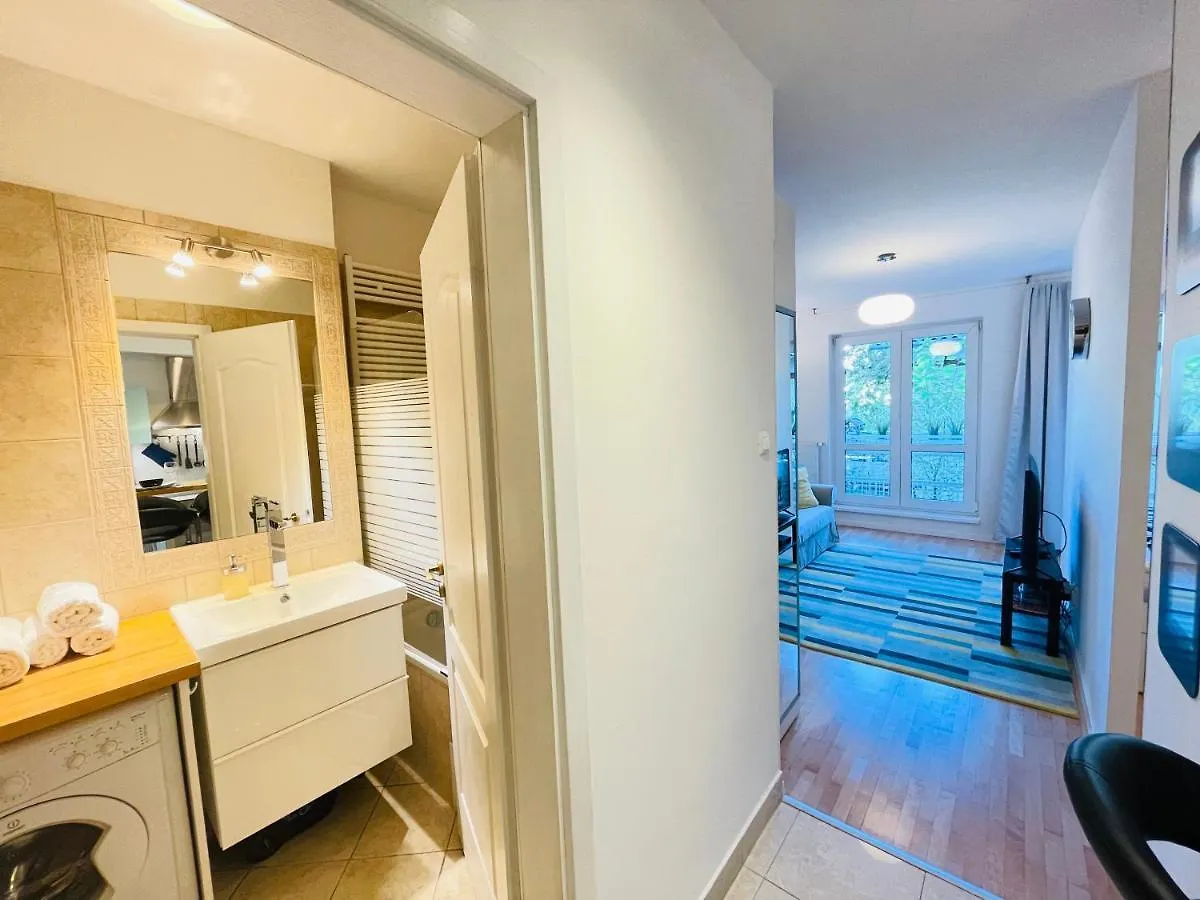 Peony Hollo Apartment - Free Garage Under The House Βουδαπέστη Ουγγαρία