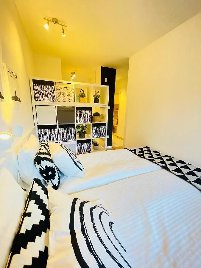 Peony Hollo Apartment - Free Garage Under The House Βουδαπέστη Ουγγαρία