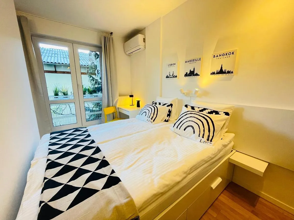 Peony Hollo Apartment - Free Garage Under The House Budapest Hungary